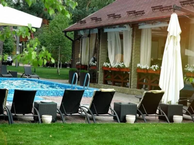 Загородный клуб отдыха Четыре сезона