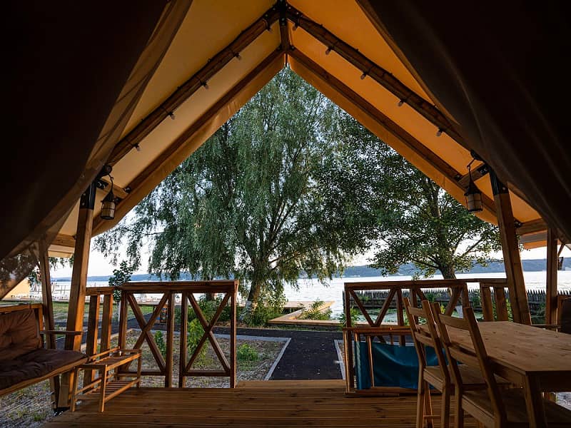 ROYAL glamping