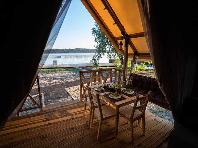 ROYAL glamping