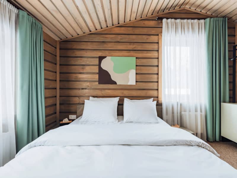 Трехкомнатный коттедж Retreat с террасой