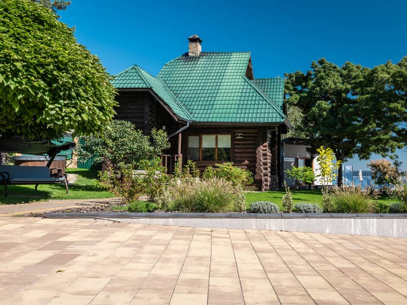 Загородный комплекс  ЛІС&MORE